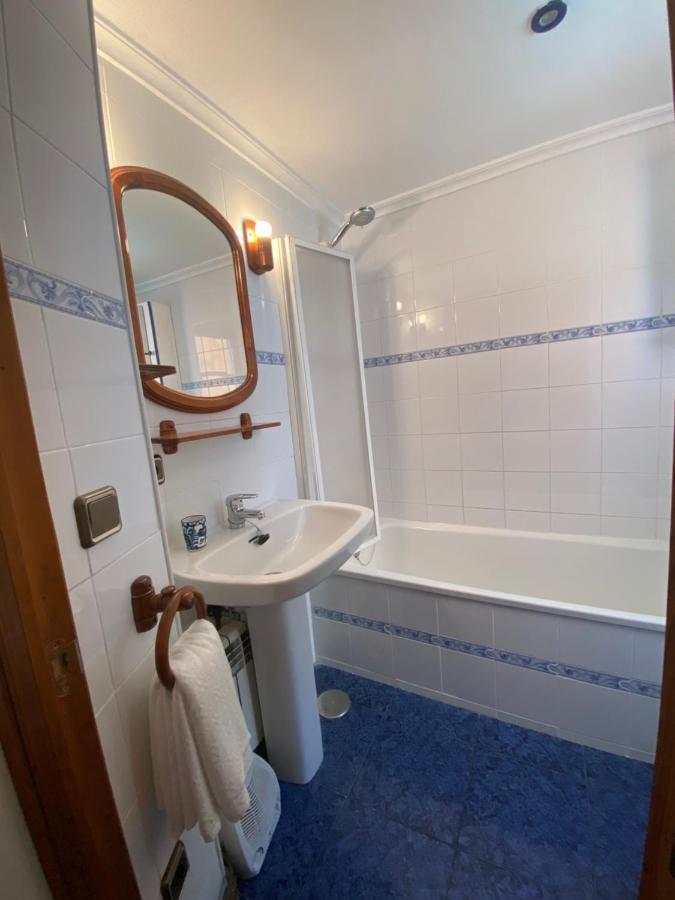 Villa Paraes Nava Bagian luar foto