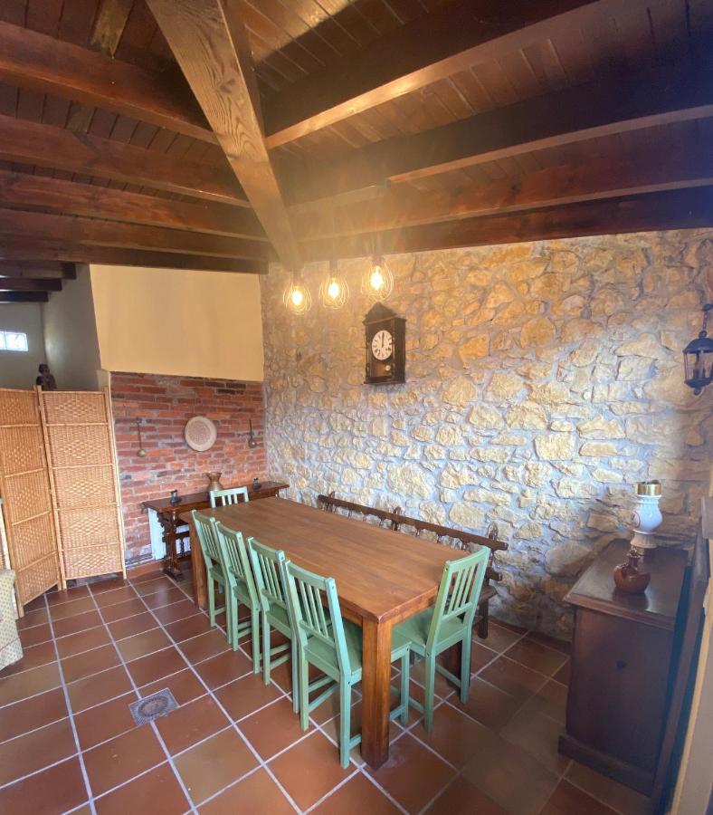 Villa Paraes Nava Bagian luar foto